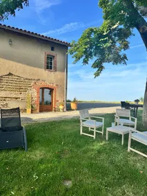 Fully equipped 4-person gîte view of the Pyrenees - Image 2