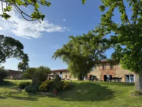 Fully equipped 4-person gîte view of the Pyrenees - Image 3