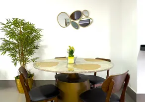 Modern New 2BR Apt11 w/Free Parking + AC +Location - Image 3