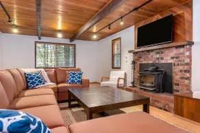 Private Cedar Hot Tub Haven at Mt. Baker’s Edge - Image 2
