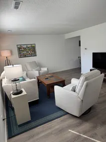 Modern 2bd/1.5ba near hospital/shopping/restaurant - Image 2