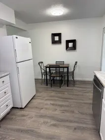 Modern 2bd/1.5ba near hospital/shopping/restaurant - Image 3