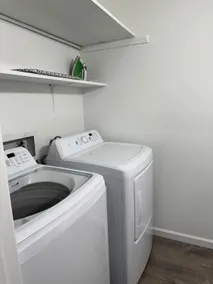 Modern 2bd/1.5ba near hospital/shopping/restaurant - Image 5