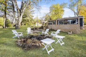 Rustic Lakefront Cottage with Fire Pit & Scenic Views - Image 5