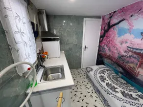 8 studio - Image 3