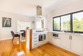 Oaklight Haven—Minutes to Geelong Waterfront & CBD - Image 3