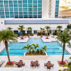 Paradise at downtown Fort Myers - Image 2