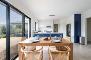 Walk-to-Beach and Town Home - Image 4