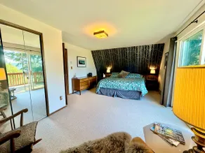 Langley Cabin|Minutes to Private Beach - Image 2