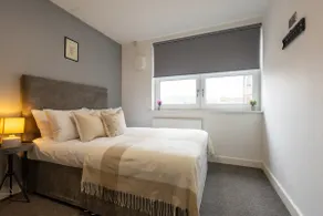 Chic Hideaway Studio in Central Derby with Parking - Image 3