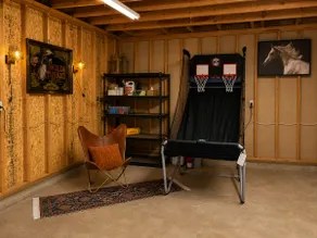 Two King Suites · Fenced Yard, Hot Tub & Games - Image 5