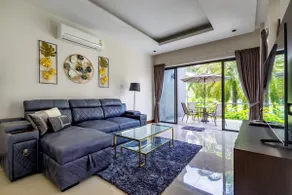 Tranquil lake view villa on Phuket golf estate - Image 3