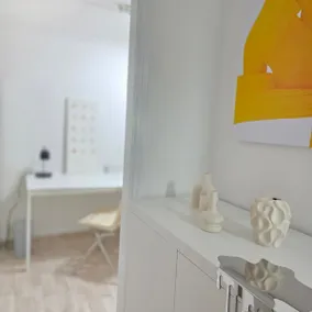 Rose Home#KSPO#Bag Storage#Lotte World#Remodeling#Cheonho Station#Hangang River#65”Smart TV#Water Purifier#Bidet#Dryer - Image 4