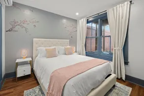 Capitol Hill, Cozy 2 BR, Parking, Walk to Sights - Image 4