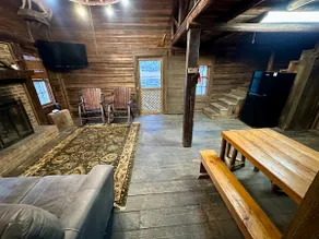 1880 Lake House Log Cabin - GAME ROOM! Kayak! AC! - Image 4