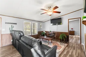 The Country Haven - Peaceful Mobile Home Escape - Image 2