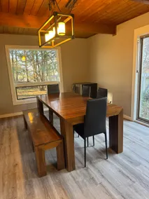 Spacious and Private Home in North Bay - Image 5