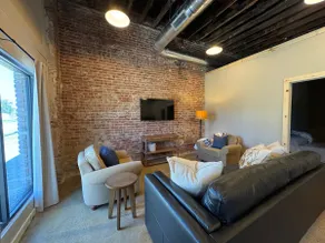 The Apartment @ 10th & Penn - Image 5