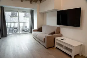 Modern luxury nest within walking distance of Lake Como - Image 3