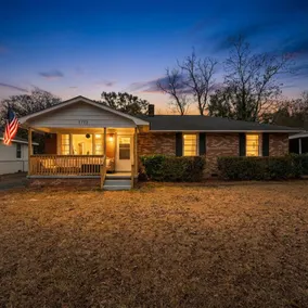 Modern 6BR • 10 mins to Williams-Brice • Near DT - Image 2