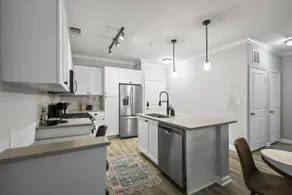 Warm & Comfy 1BR: Free Parking I Gym I Sleeps 4 - Image 3