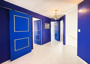 New Lovely 2-BR Apt w/Queen Bed + Free Parking+AC - Image 3