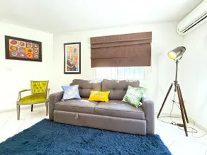 New Lovely 2-BR Apt w/Queen Bed + Free Parking+AC - Image 4
