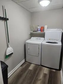 Peaceful & Snug stay by Motor Speedway-No Parties - Image 3