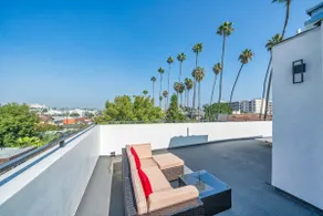 Modern Downtown LA 4-Bedrooms home with Rooftop - Image 3