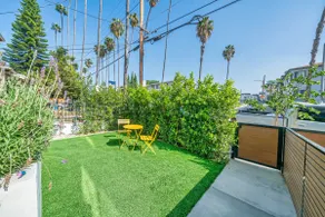 Modern Downtown LA 4-Bedrooms home with Rooftop - Image 5