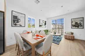 Modern Downtown LA 4-Bedrooms home with Rooftop - Image 4