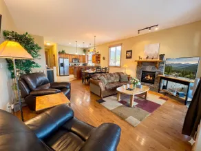 True Ski-in/ Ski-out, golf and biking within minutes. Private hot tub and A/C! - Image 5