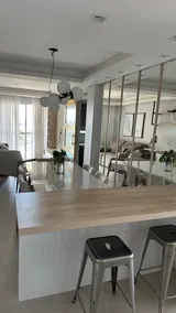 Furnished penthouse with two parking spaces - Image 2