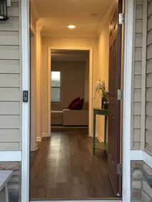 Spacious Retreat- Conveniently Located - Image 4