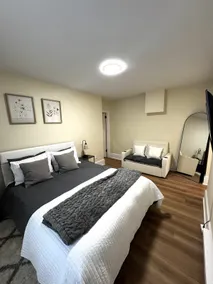 Lovely stay in Trolley Square - Image 3