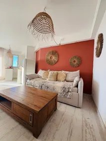 Lovely apartment with sea view. - Image 2