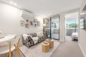 Dickson Bright 2BR Stay, ANU w Parking, WiFi - Image 3