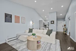 Near Airport | Mtn Views | 3 Queens | Quiet Luxury - Image 5