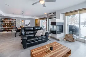 Super large 3 bedroom apartment + 5 beds - Image 2