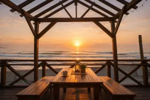 Beachfront Retreat | BBQ, Karaoke & Event Room - Image 2