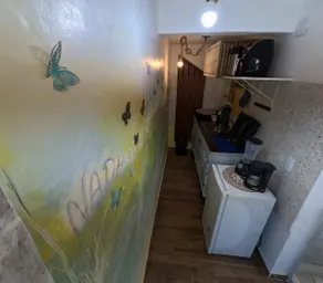 Mangrove Loft: Art and Romance - Image 5