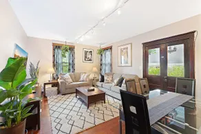 Huge 5BR Historic Home+ Parking •Town Center - Image 4