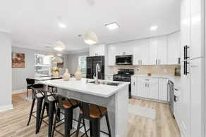 Sunny Bungalow | 2BR 2BA | Pet Friendly - Image 3