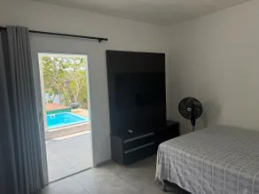Mil Encantos Ranch on the tranquil lake - Image 3