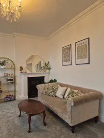 Bristol Victorian Apartment - Image 2