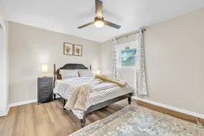 Duplex with Dual Kitchen & Living Rooms 2K/3Q Beds - Image 5