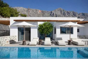 Stunning Sea Views Private Pool Luxury design - Image 5