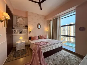 Paris Style Luxe Apartment In The Heart Of Noida - Image 2