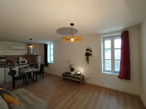 Appart T3 avec Cours et Parking Privé - Image 3