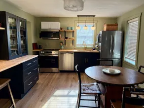 The Mad Brook House | Walk to Main St, Windham - Image 3